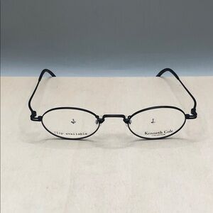 Kenneth Cole collection hooked on U eye glasses 47-23-140 Japan UNISEX Oval
